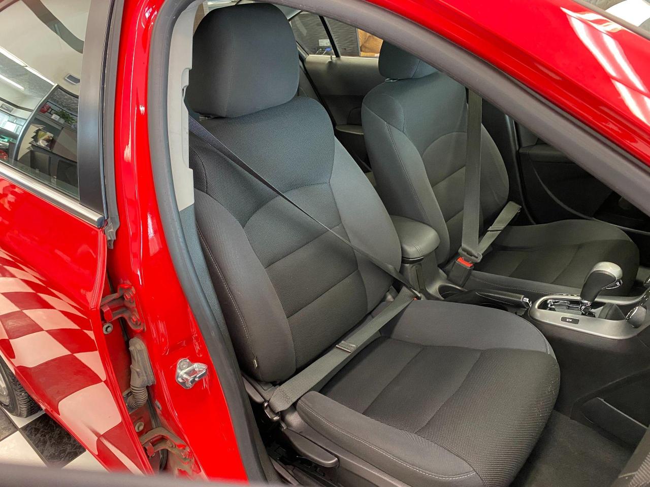 2015 Chevrolet Cruze LT+Camera+Bluetooth+Remote Start+A/C+Cruise - Photo #22