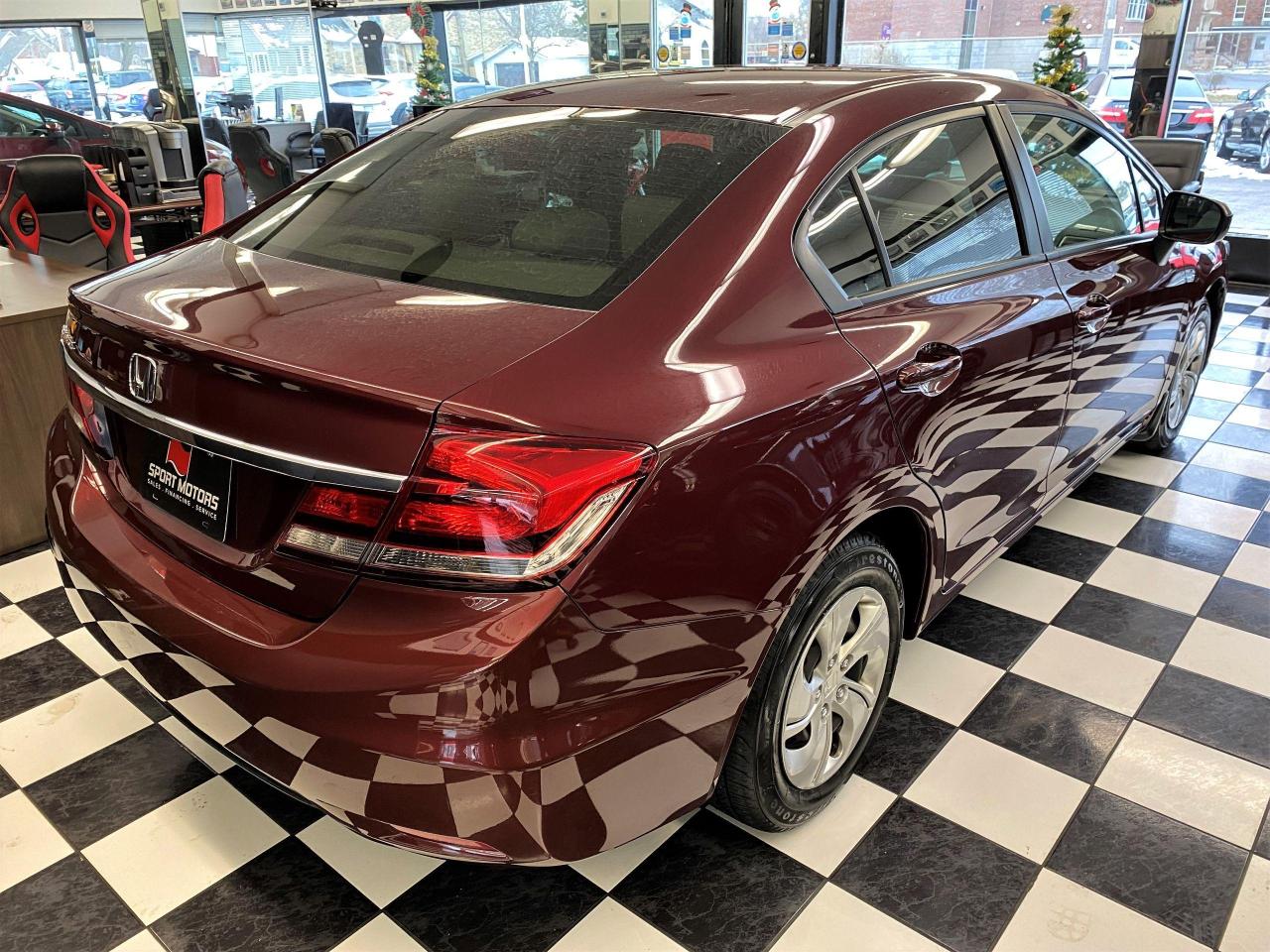 2015 Honda Civic LX+Bluetooth+Heated Seats+Camera+CLEAN CARFAX - Photo #4