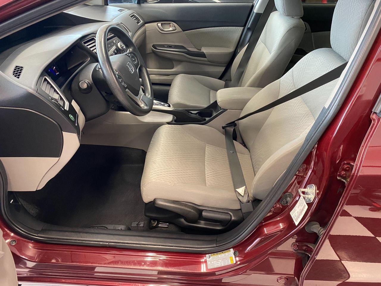 2015 Honda Civic LX+Bluetooth+Heated Seats+Camera+CLEAN CARFAX Photo83