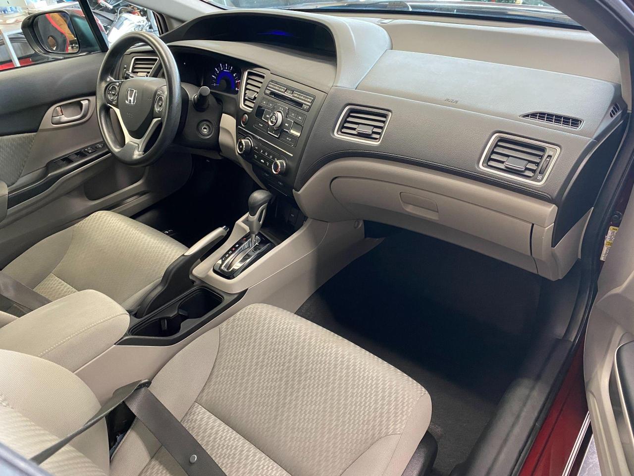 2015 Honda Civic LX+Bluetooth+Heated Seats+Camera+CLEAN CARFAX - Photo #21