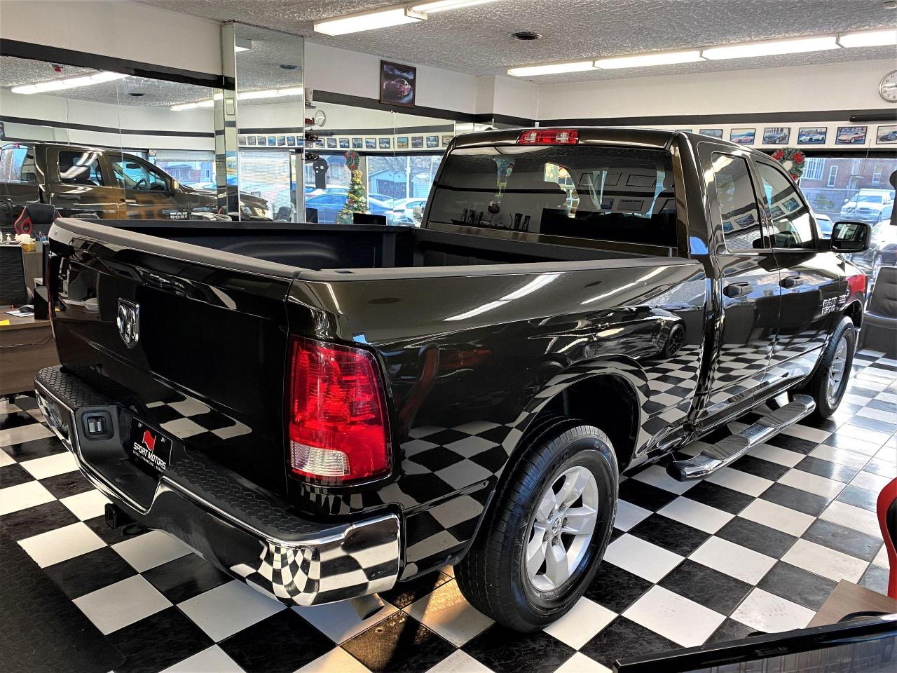 2014 RAM 1500 ST 5.7L V8 HEMI+Cruise+A/C+6 Passenger Photo59