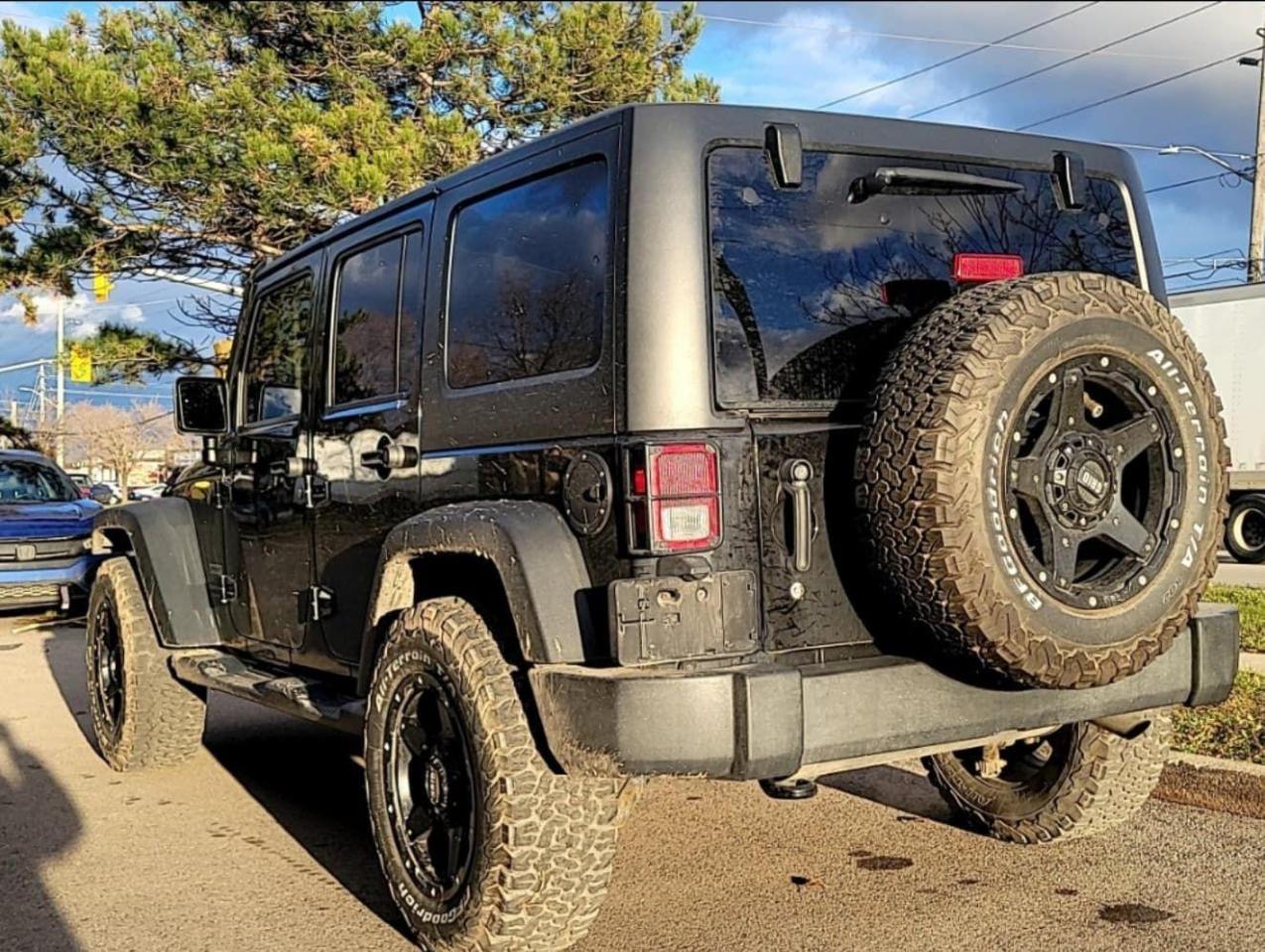 2018 Jeep Wrangler SPORT Photo4