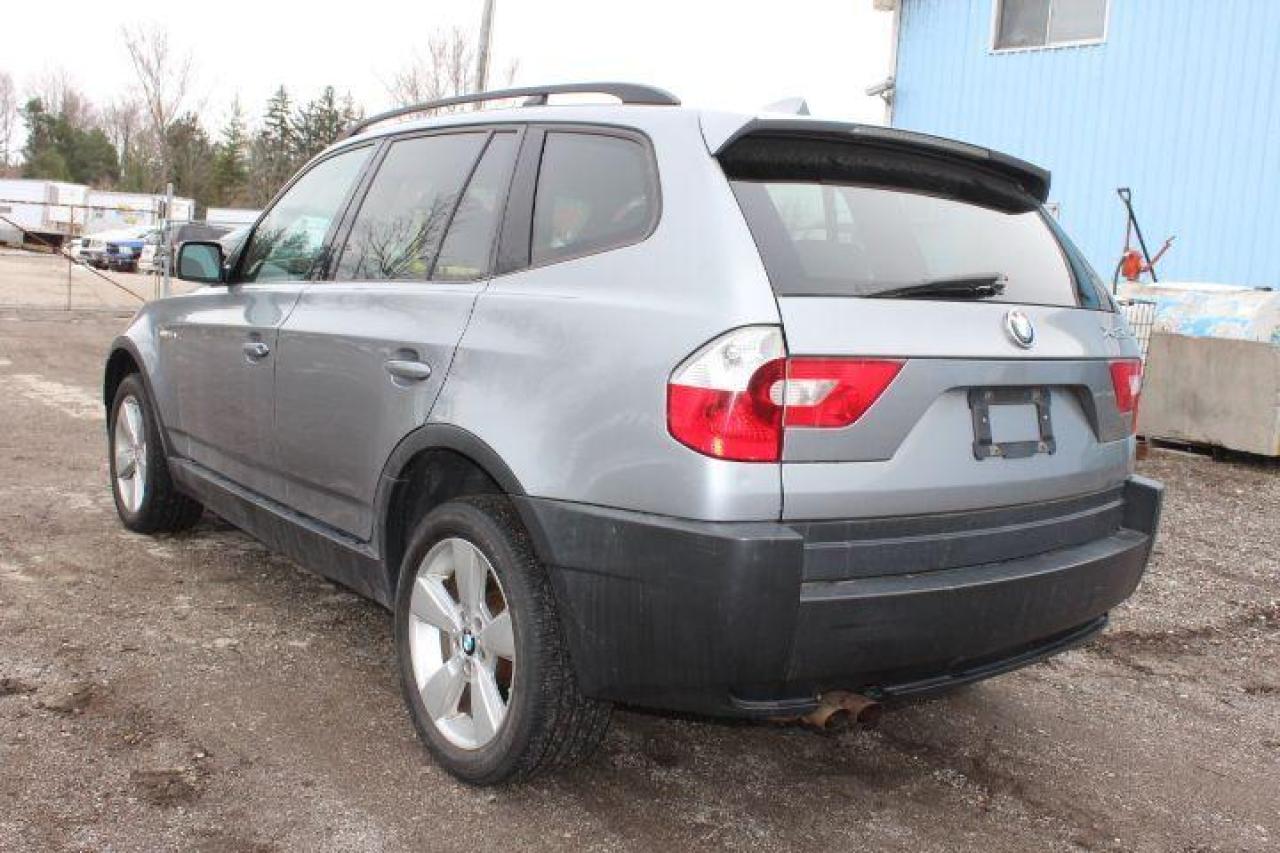 2005 BMW X3 2.5i Photo3