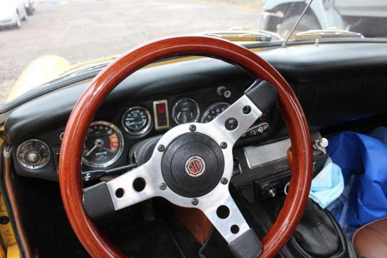 1975 MG Midget  Photo