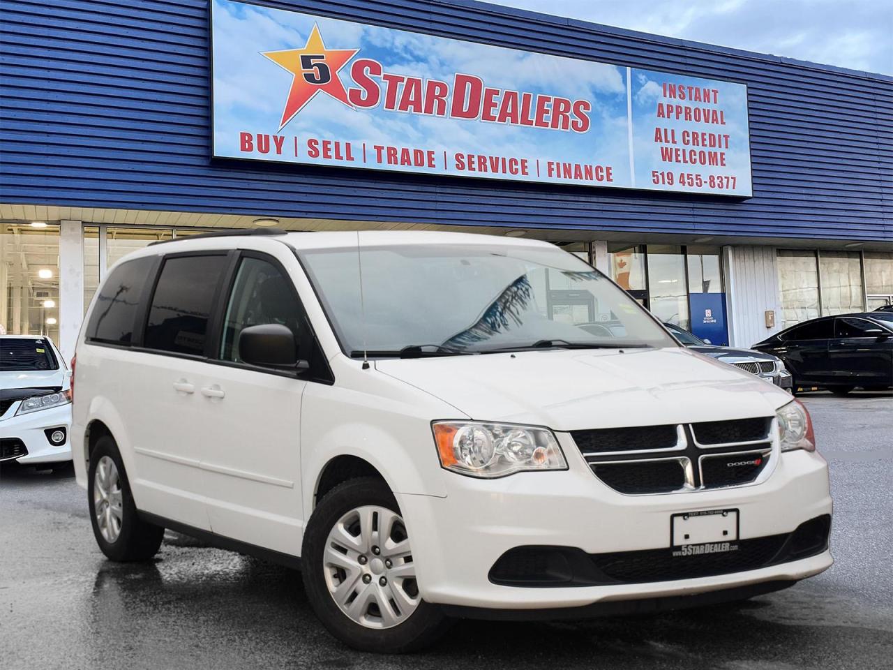 Used 2016 Dodge Grand Caravan EXCELLENT CONDITION LOADED! WE FINANCE ALL  CREDIT for sale in London, ON