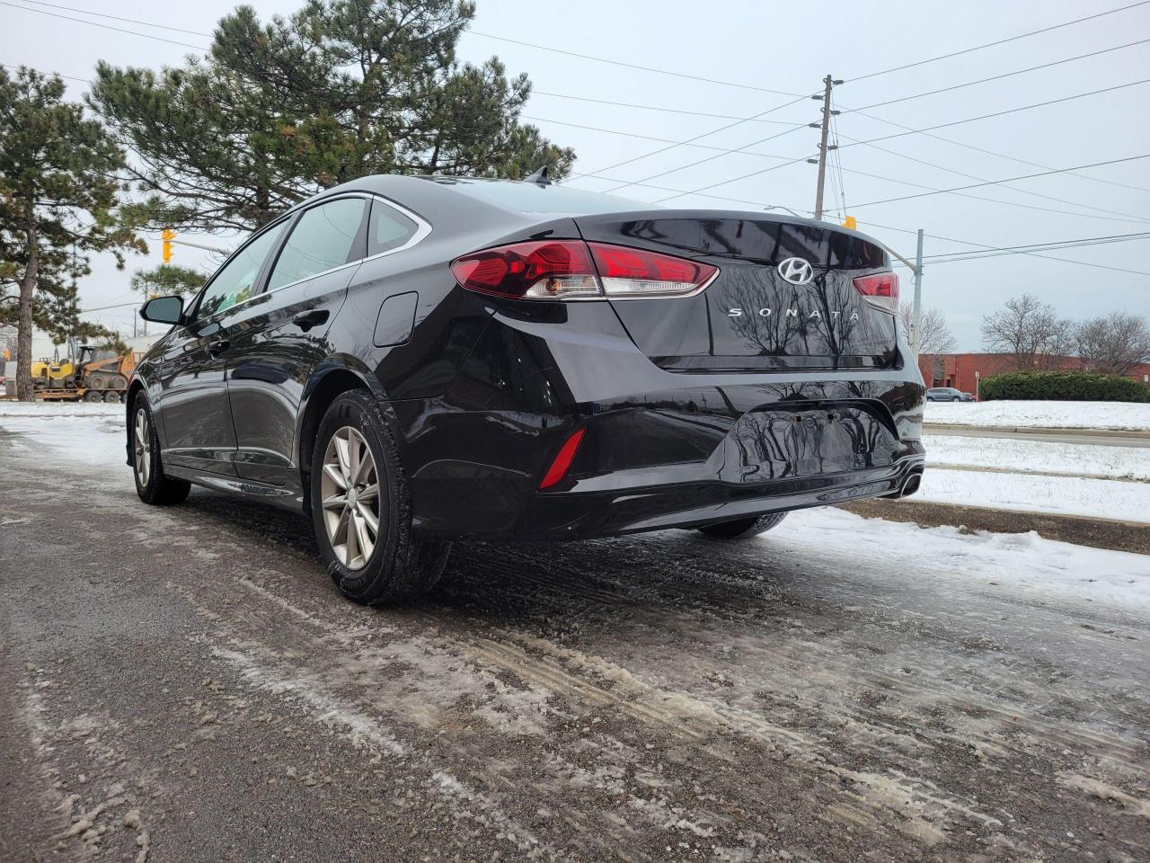 2019 Hyundai Sonata ESSENTIAL Photo3