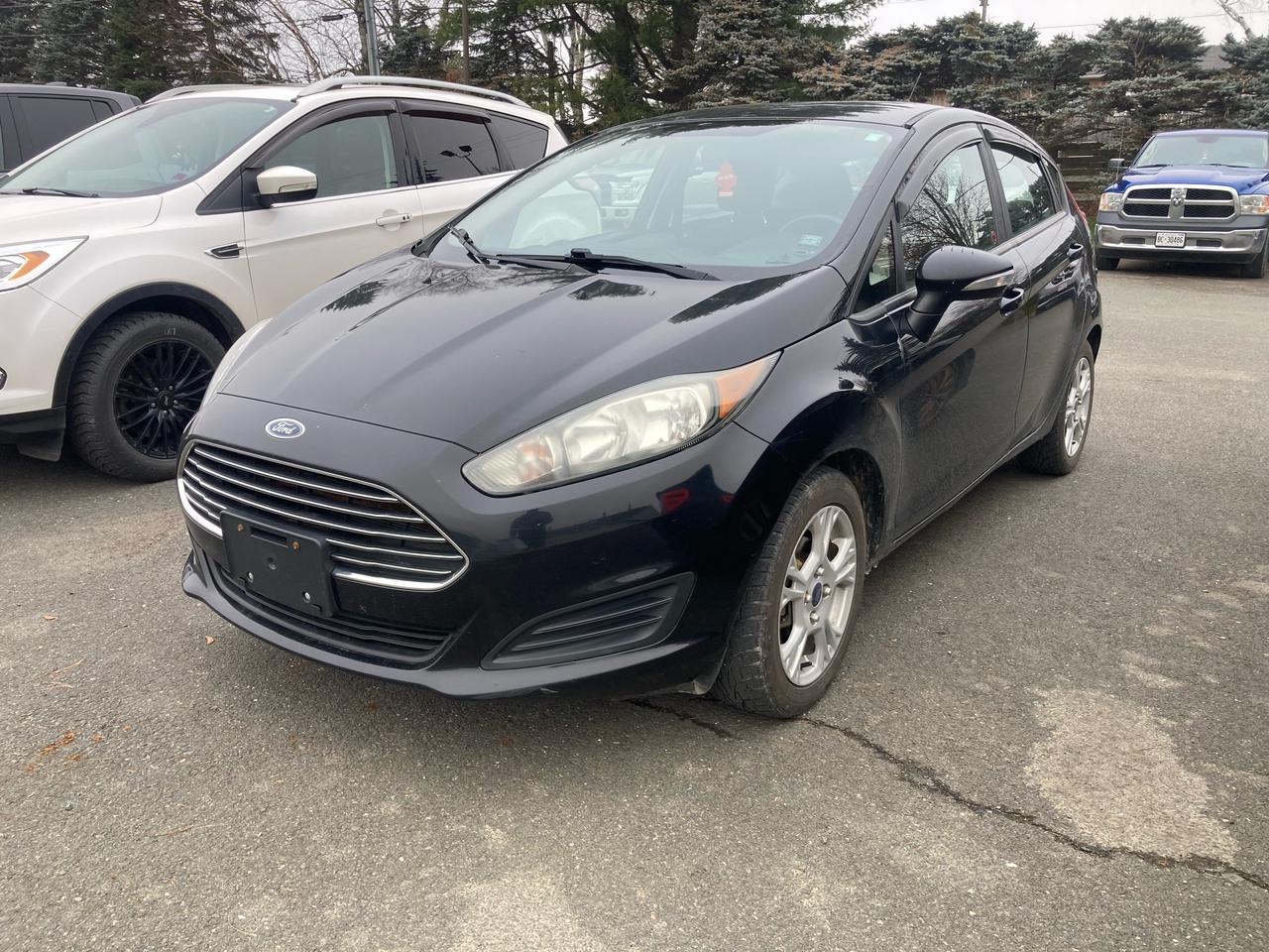 2016 Ford Fiesta SE Photo1