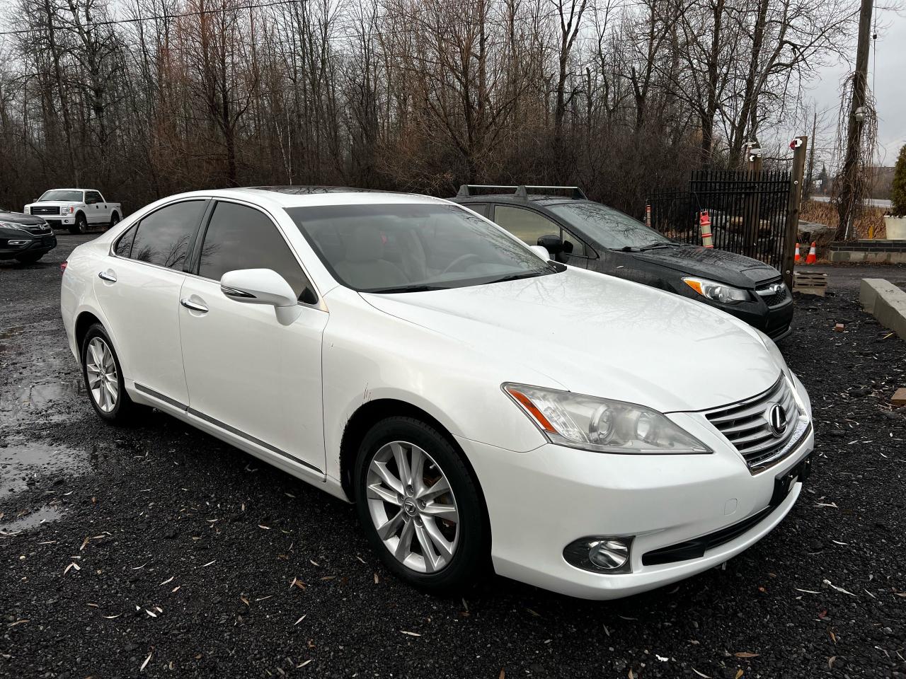 2012 Lexus ES 350  - Photo #3