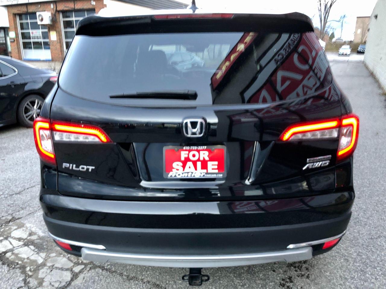 2019 Honda Pilot Touring 7-Passenger-ALL CREDIT ACCEPTED Photo3