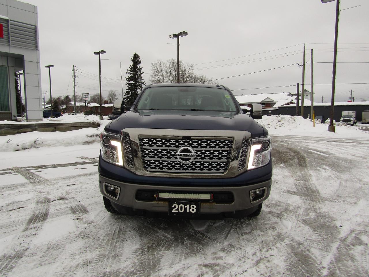 2018 Nissan Titan Platinum Photo