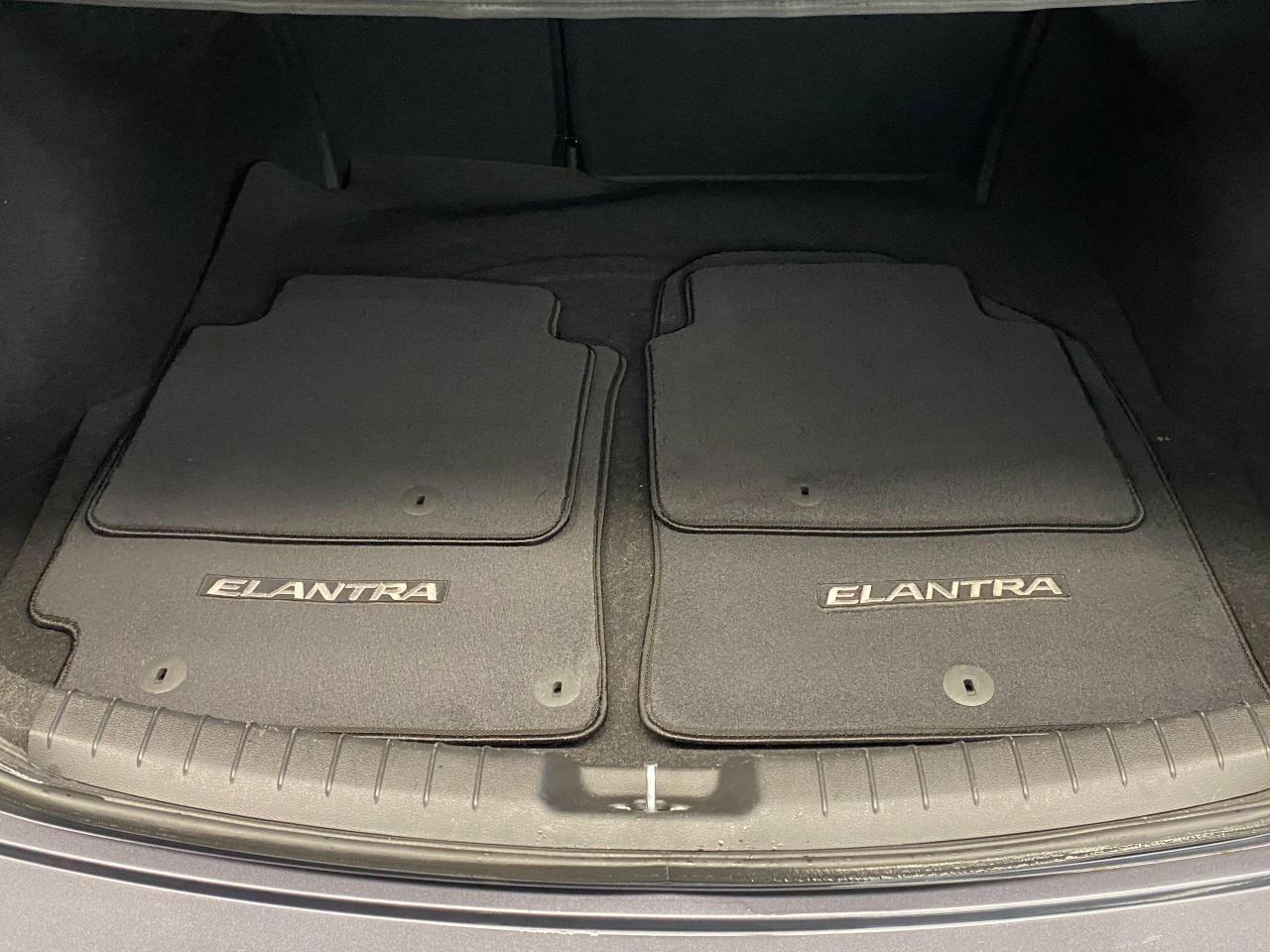 2017 Hyundai Elantra GLS+Sunroof+ApplePlay+Camera+CLEAN CARFAX - Photo #25