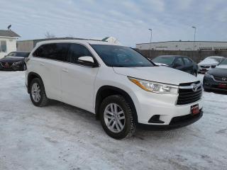 Used 2014 Toyota Highlander LE with Back-up-Camera / 8 Passengers / Bluetooth for sale in Oak Bluff, MB