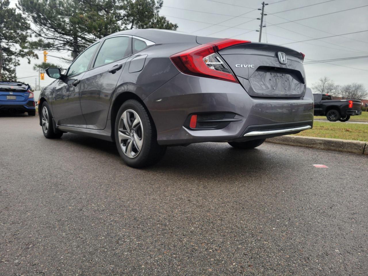 2019 Honda Civic LX Photo3
