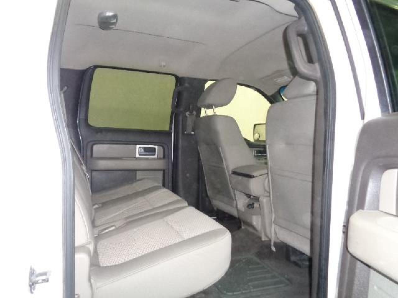 2009 Ford F-150 4WD SuperCrew XLT Photo3