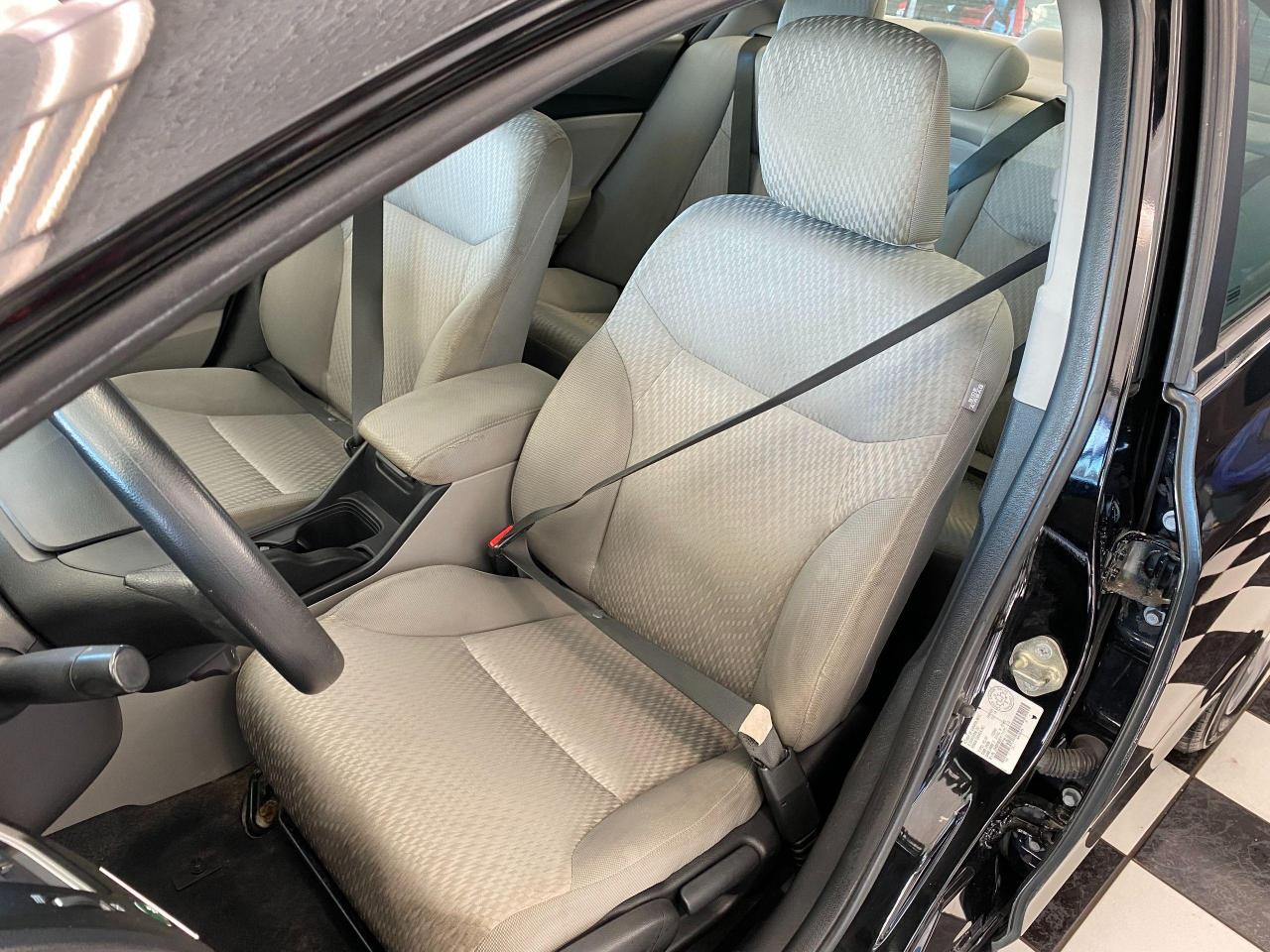 2015 Honda Civic LX+Bluetooth+Heated Seats+Camera+A/C Photo77