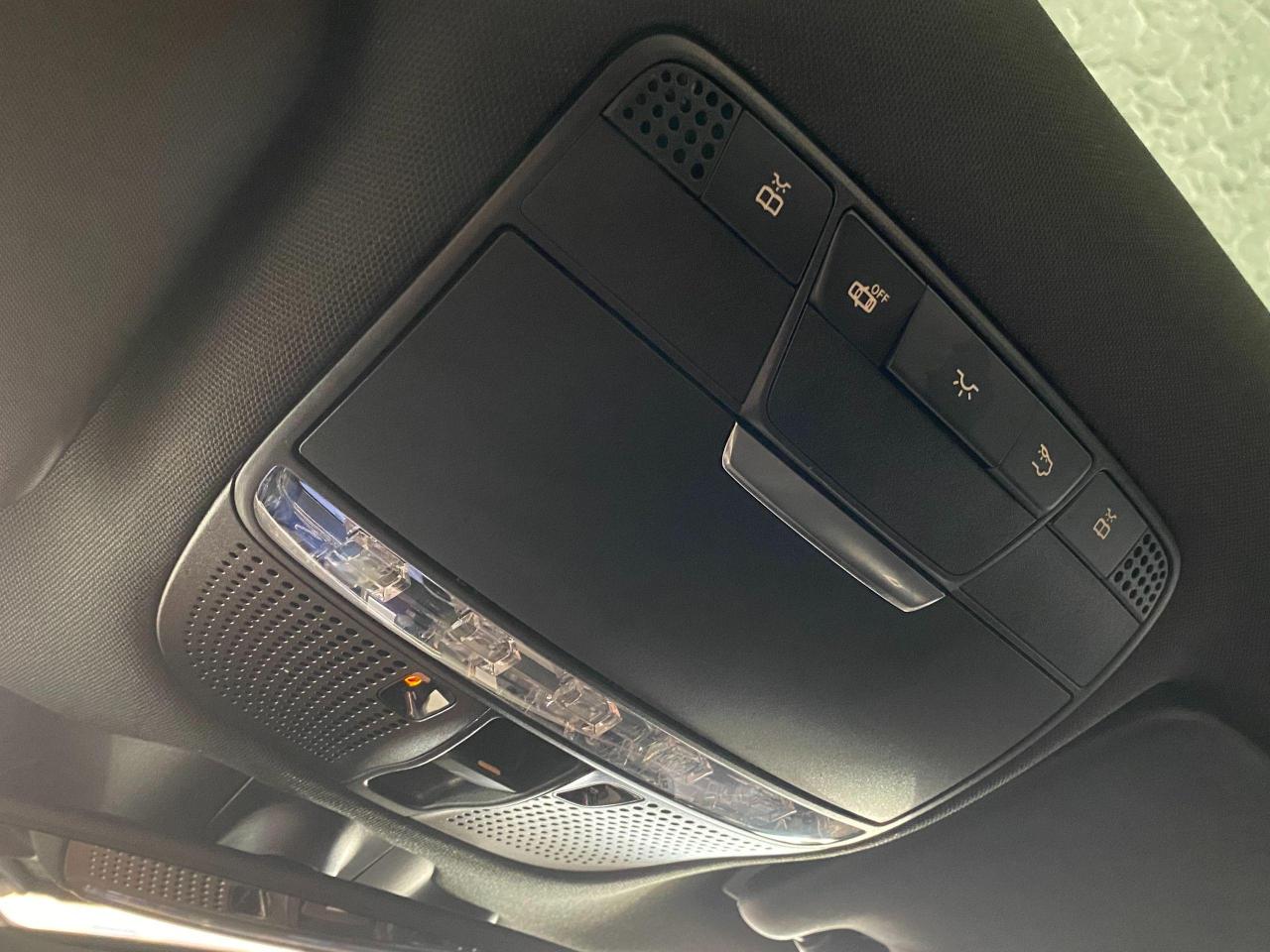 2017 Mercedes-Benz GLC-Class AMG GLC 43 BITURBO+Pano+AlcantaraSeats+CLEANCARFAX - Photo #52