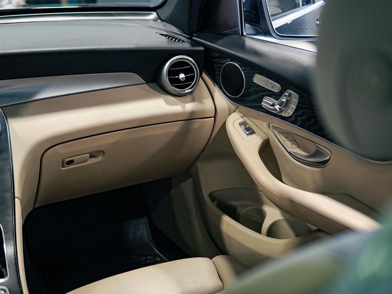 2019 Mercedes-Benz GLC 300 AMG | 360 CAM | NAV | PANO | NO ACCIDENTS Photo