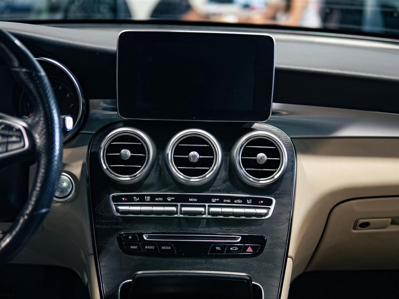 2019 Mercedes-Benz GLC 300 AMG | 360 CAM | NAV | PANO | NO ACCIDENTS Photo