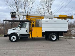 2005 International 4300 FORESTRY CHIPPER BUCKET TRUCK- DT466 - Photo #2