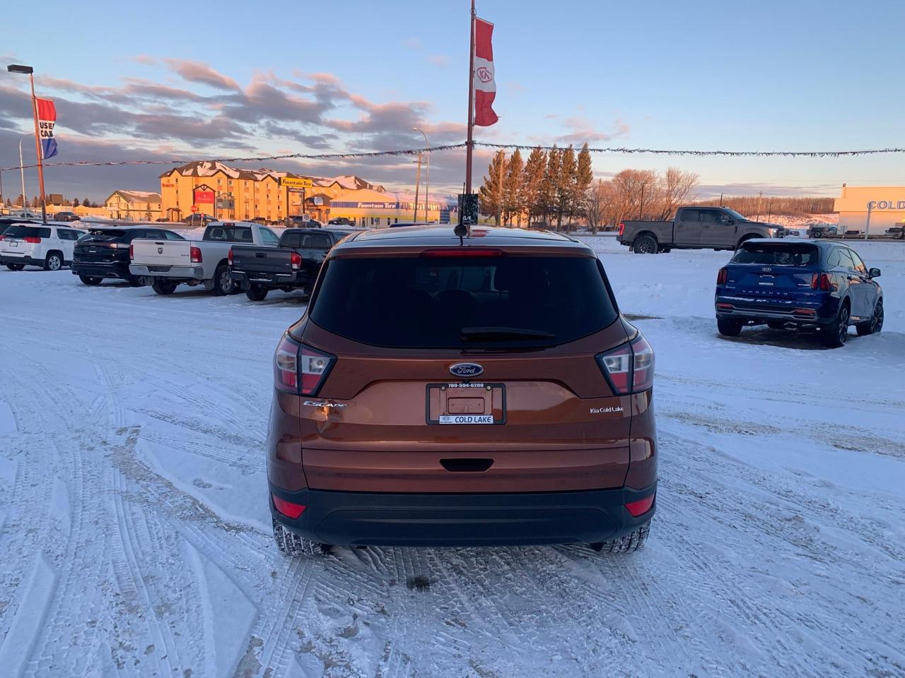 2017 Ford Escape S Photo4