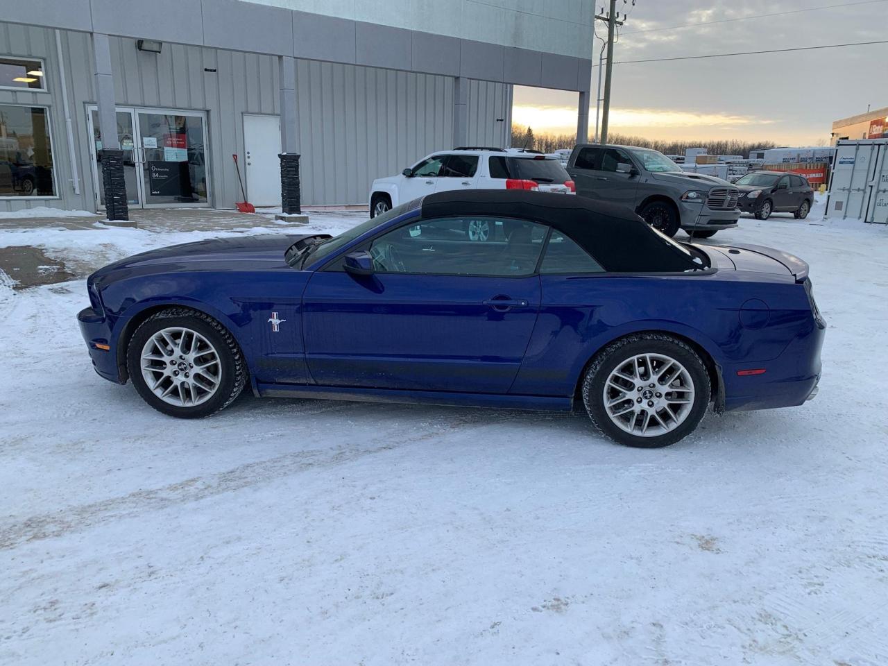 2014 Ford Mustang V6 Premium Photo3