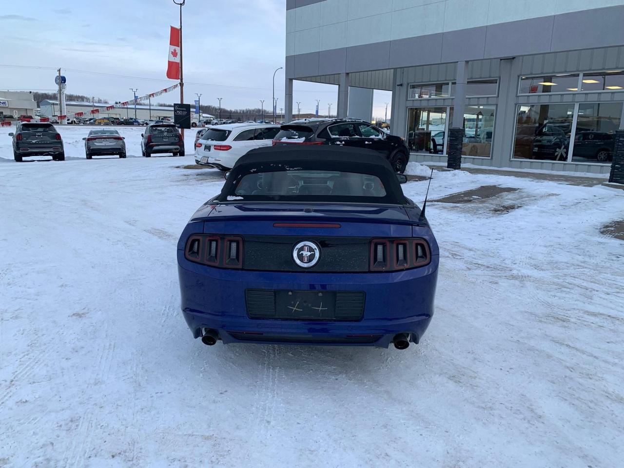 2014 Ford Mustang V6 Premium Photo4