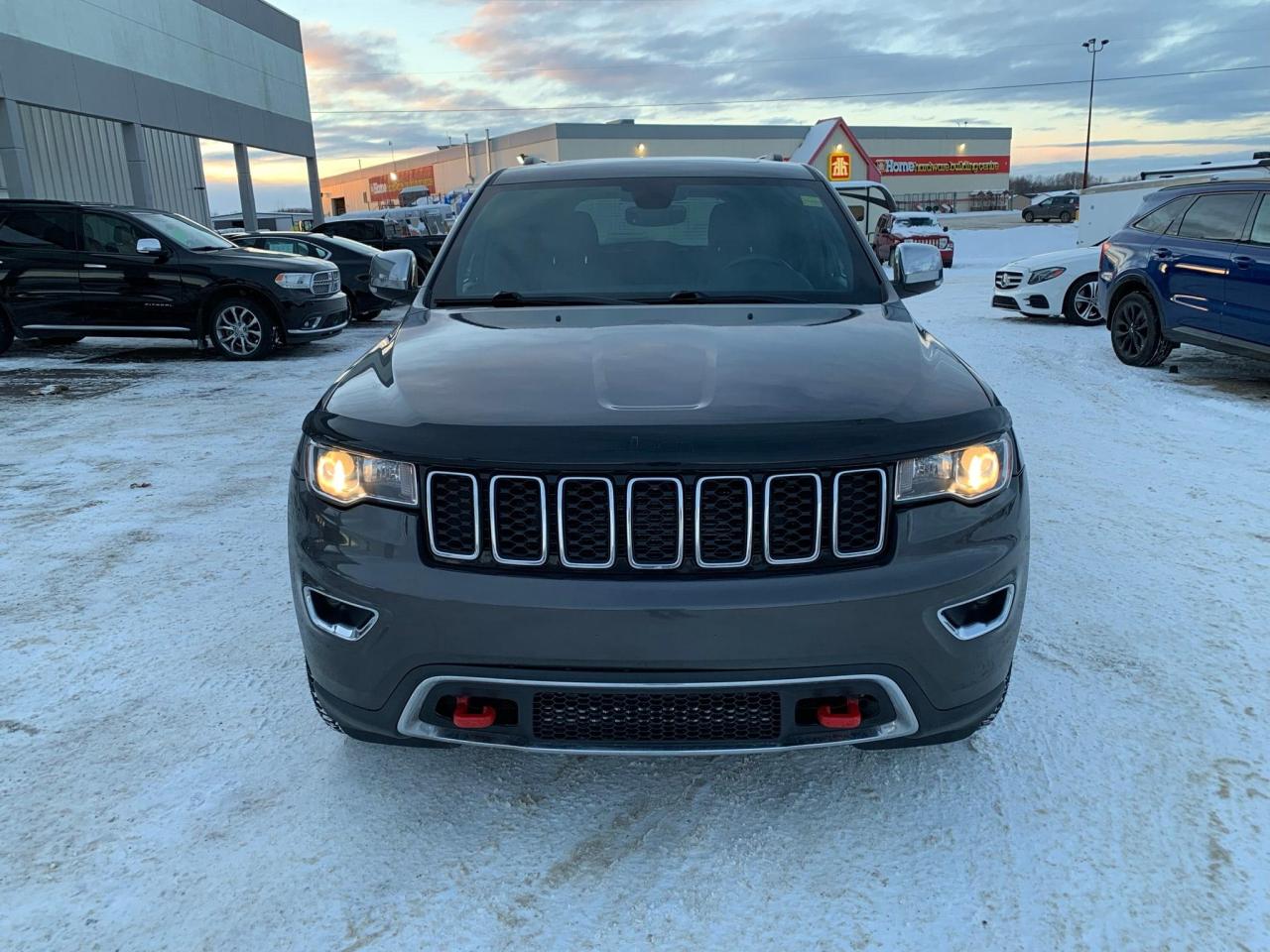 2017 Jeep Grand Cherokee Limited Photo2