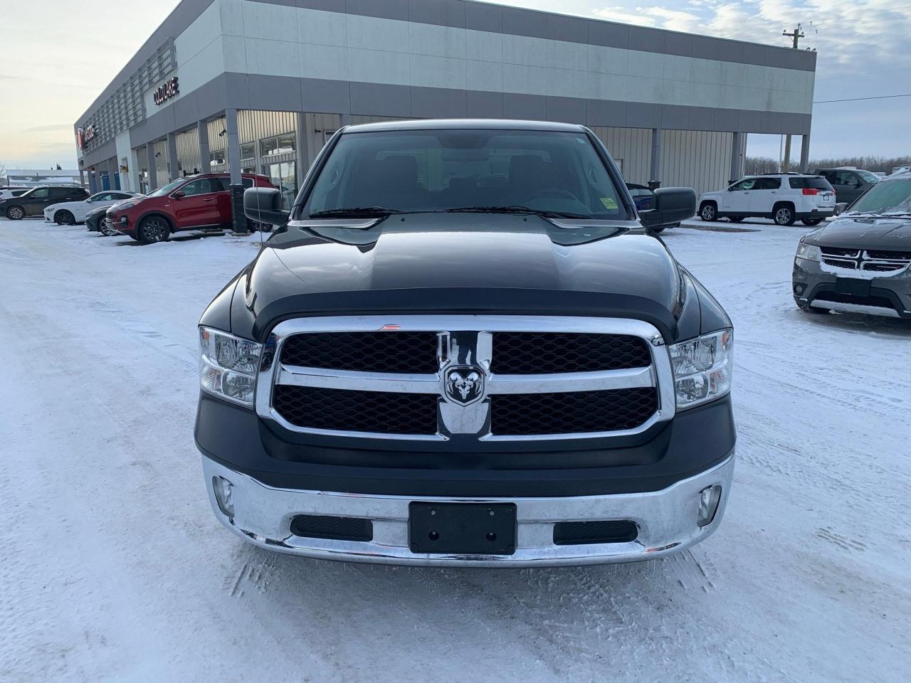 2014 RAM 1500 ST Photo2