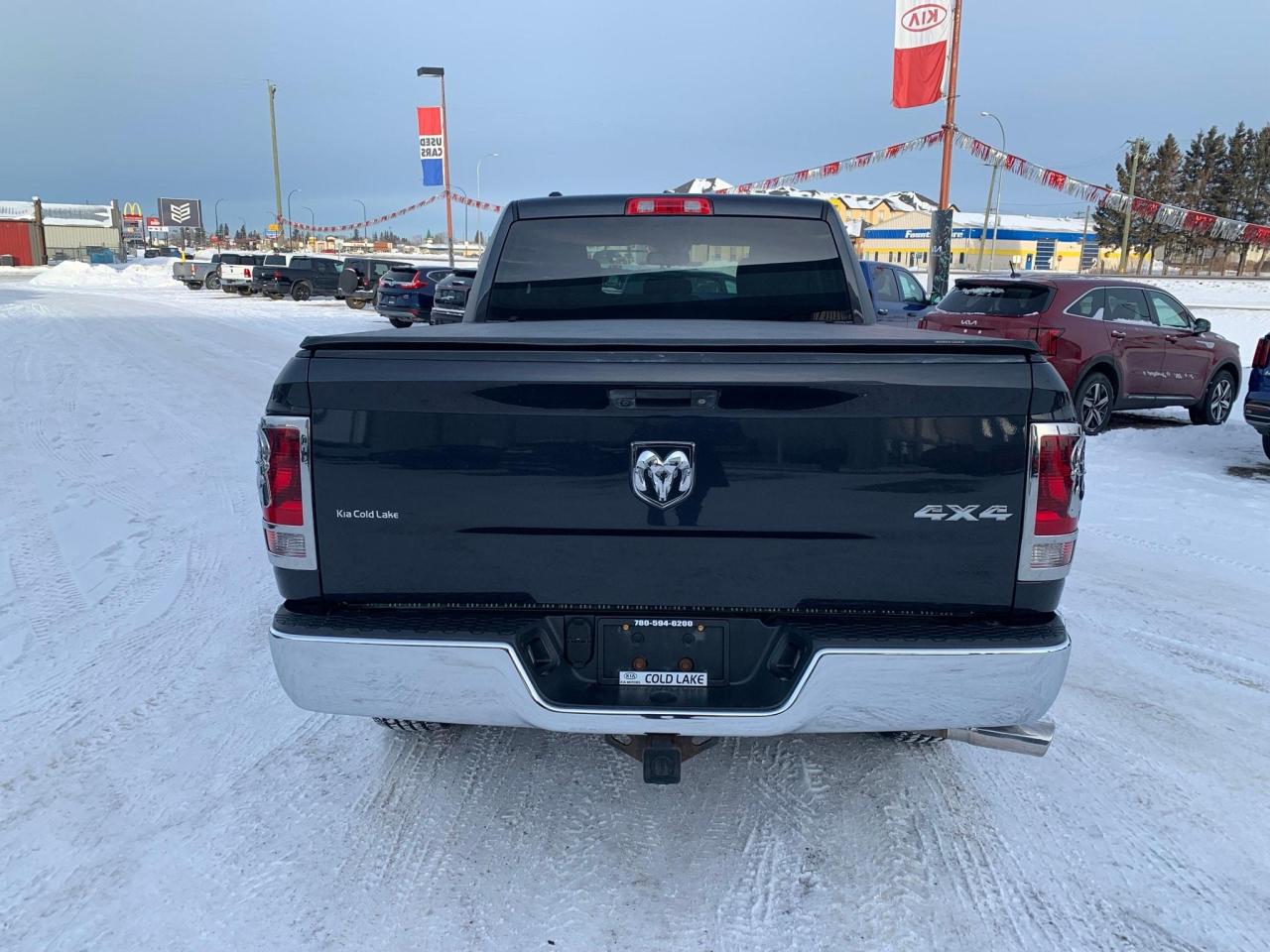 2014 RAM 1500 ST Photo4