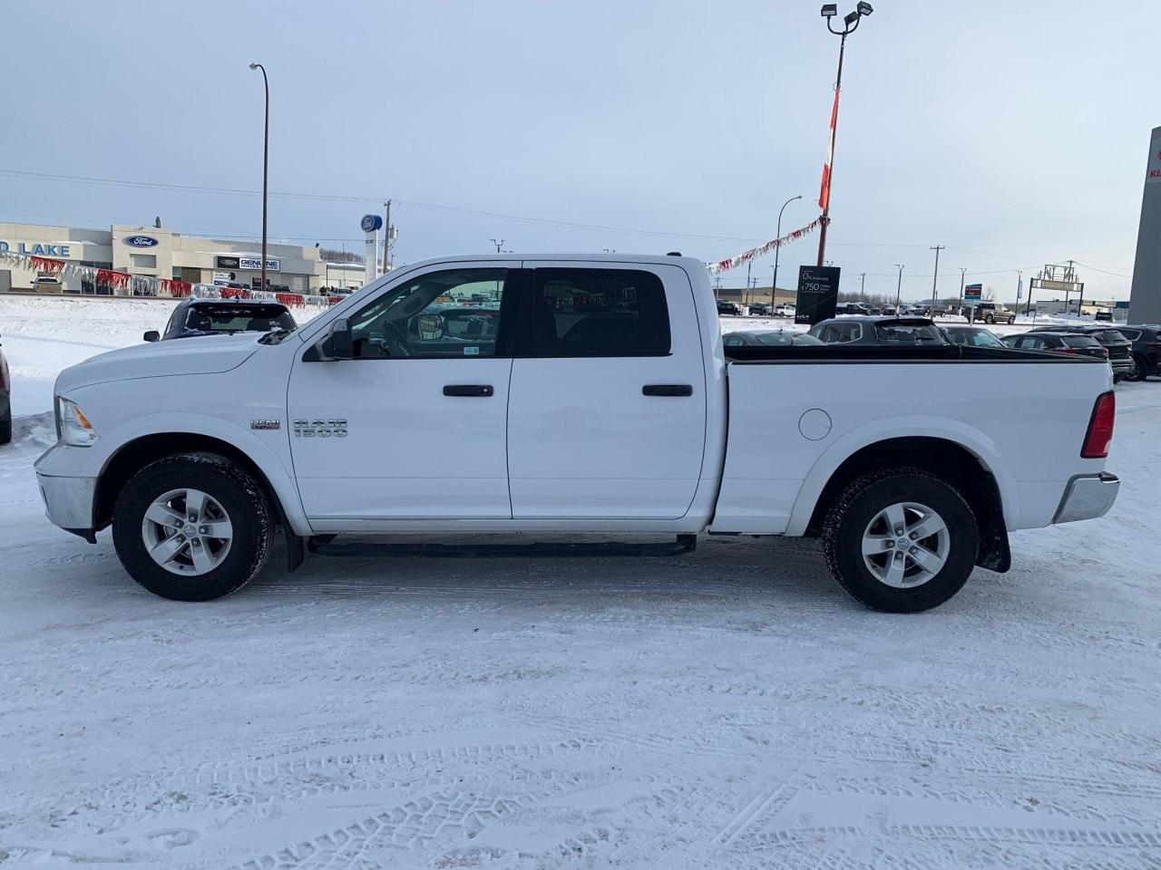 2016 RAM 1500 OUTDOORSMAN Photo3