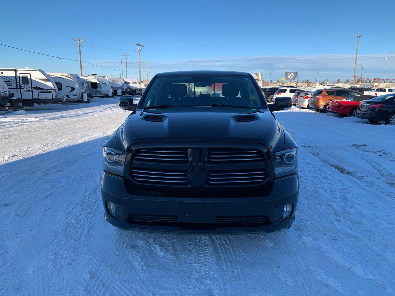 2016 RAM 1500 SPORT Photo2