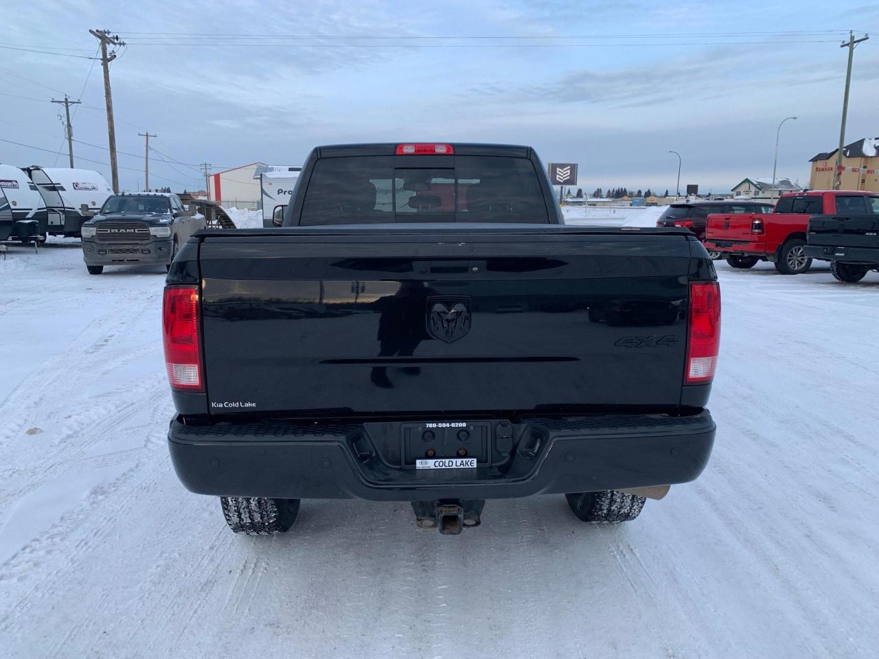 2017 RAM 2500 SLT Photo4