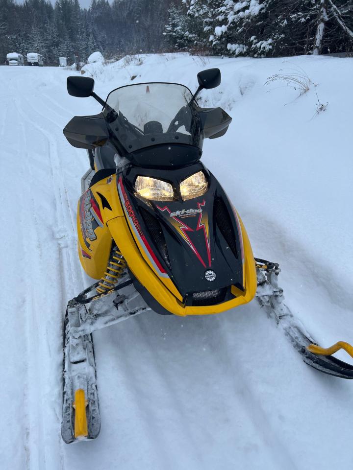2005 Bombardier Ski Doo 600 SDI MXZ - Photo #1