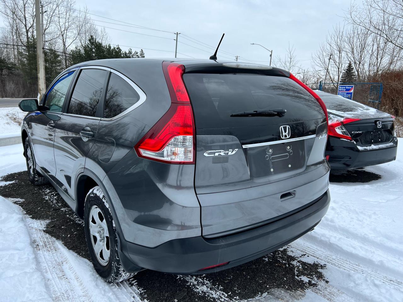 2013 Honda CR-V LX - Photo #3