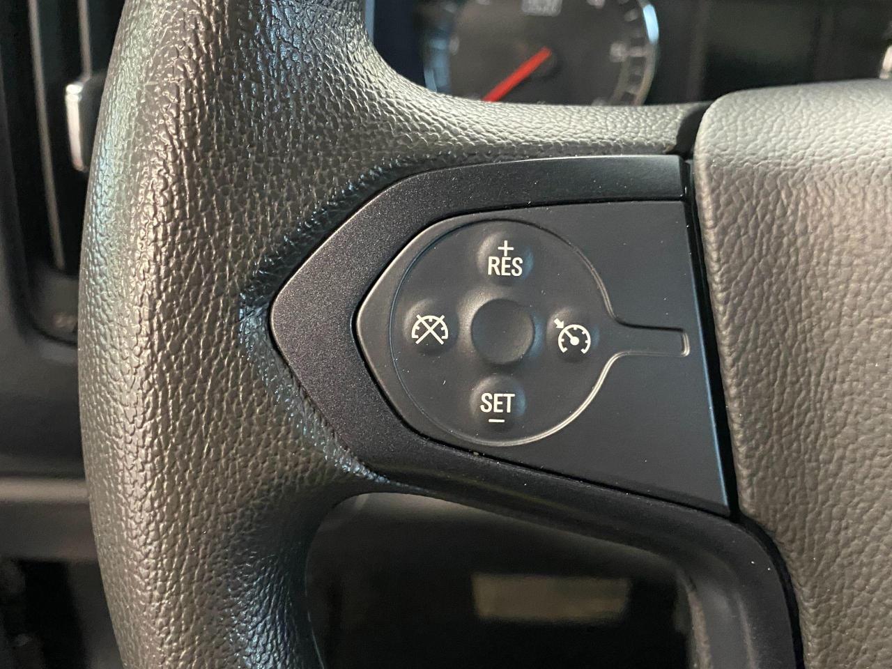 2018 Chevrolet Silverado 1500 Custom 4x4 5.3L V8+RemoteStart+Xenons+CLEAN CARFAX Photo109