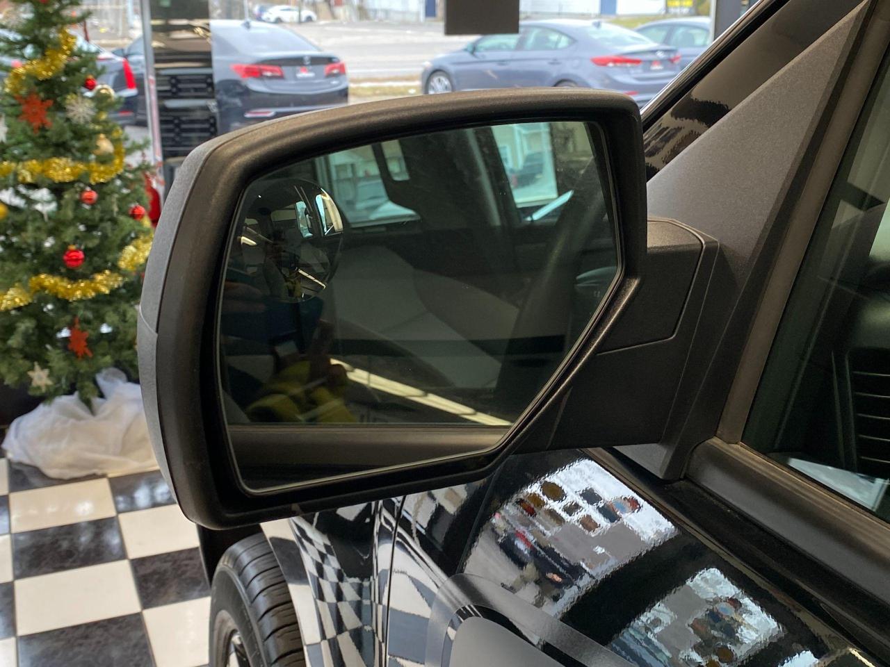 2018 Chevrolet Silverado 1500 Custom 4x4 5.3L V8+RemoteStart+Xenons+CLEAN CARFAX Photo119
