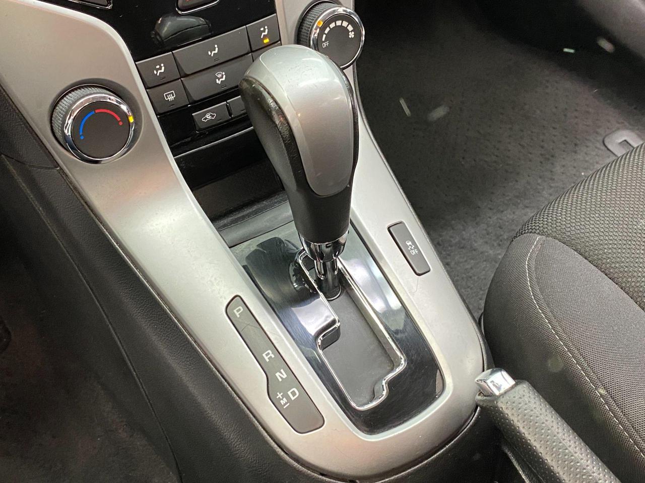 2013 Chevrolet Cruze LT Turbo+Bluetooth+Power Options+CLEAN CARFAX - Photo #34