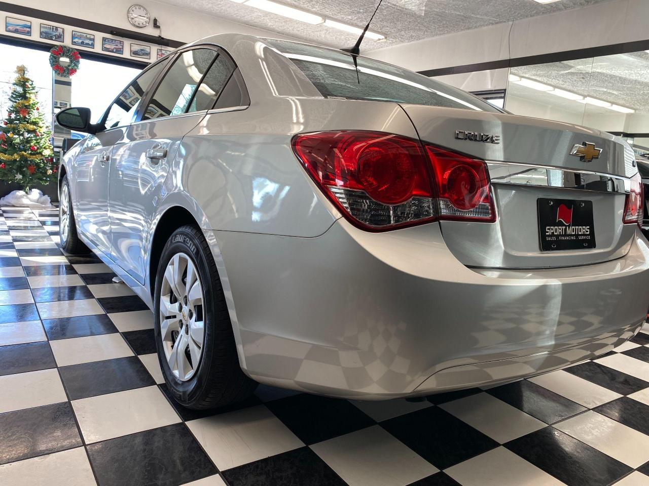 2013 Chevrolet Cruze LT Turbo+Bluetooth+Power Options+CLEAN CARFAX - Photo #37