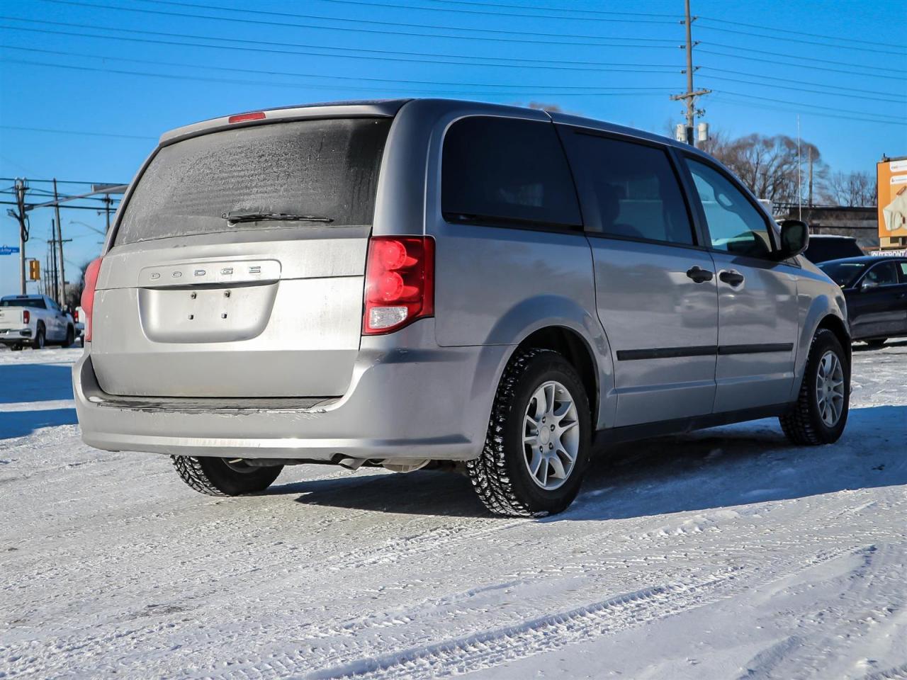 2013 Dodge Grand Caravan AS-IS ...SE with the CANADA VALUE PACKAGE...7 Seats, Air, Automatic, V6 Photo4