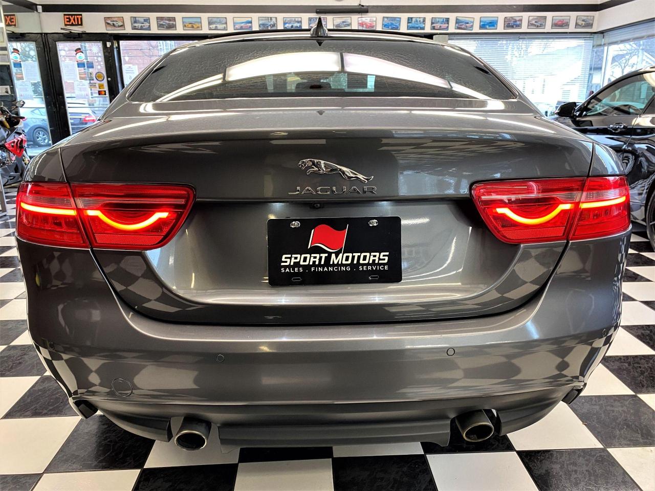 2018 Jaguar XE Prestige AWD+Cooled Seats+Blind Spot+CLEAN CARFAX - Photo #3