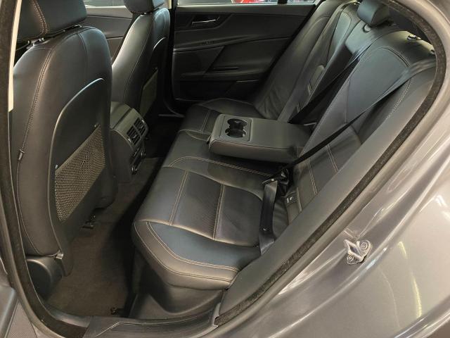 2018 Jaguar XE Prestige AWD+Cooled Seats+Blind Spot+CLEAN CARFAX Photo24