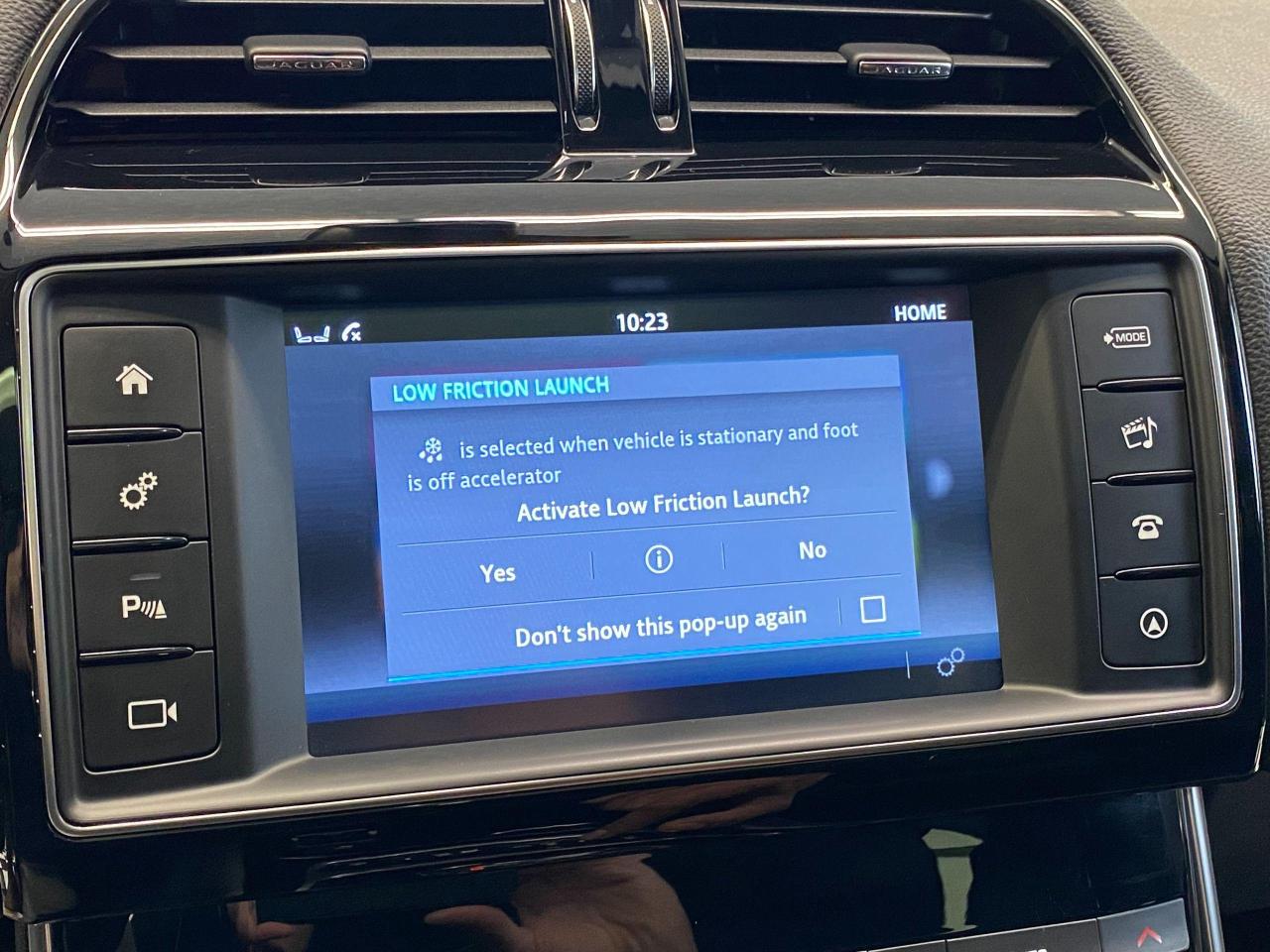 2018 Jaguar XE Prestige AWD+Cooled Seats+Blind Spot+CLEAN CARFAX - Photo #37