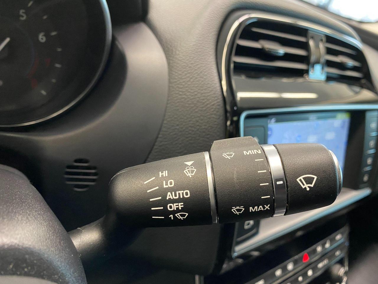 2018 Jaguar XE Prestige AWD+Cooled Seats+Blind Spot+CLEAN CARFAX - Photo #58