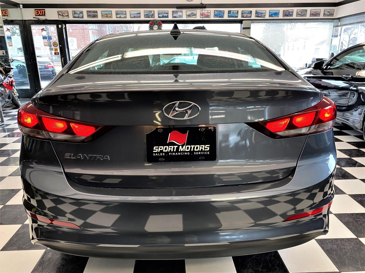 2017 Hyundai Elantra GL+ApplePlay+Camera+Blind Spot+CLEAN CARFAX - Photo #3