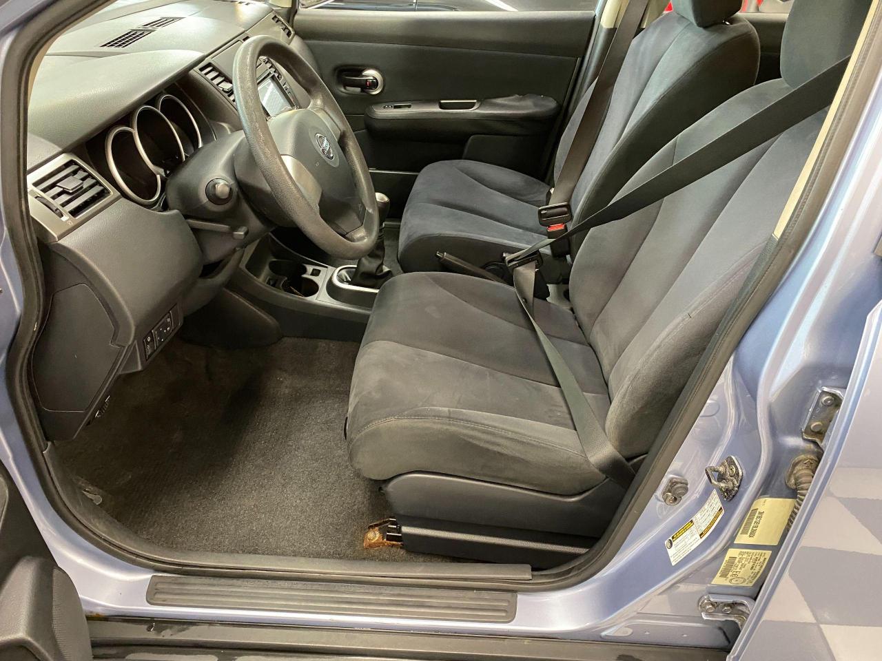 2009 Nissan Versa 1.8 S+Power Options+A/C+CLEAN CARFAX - Photo #17