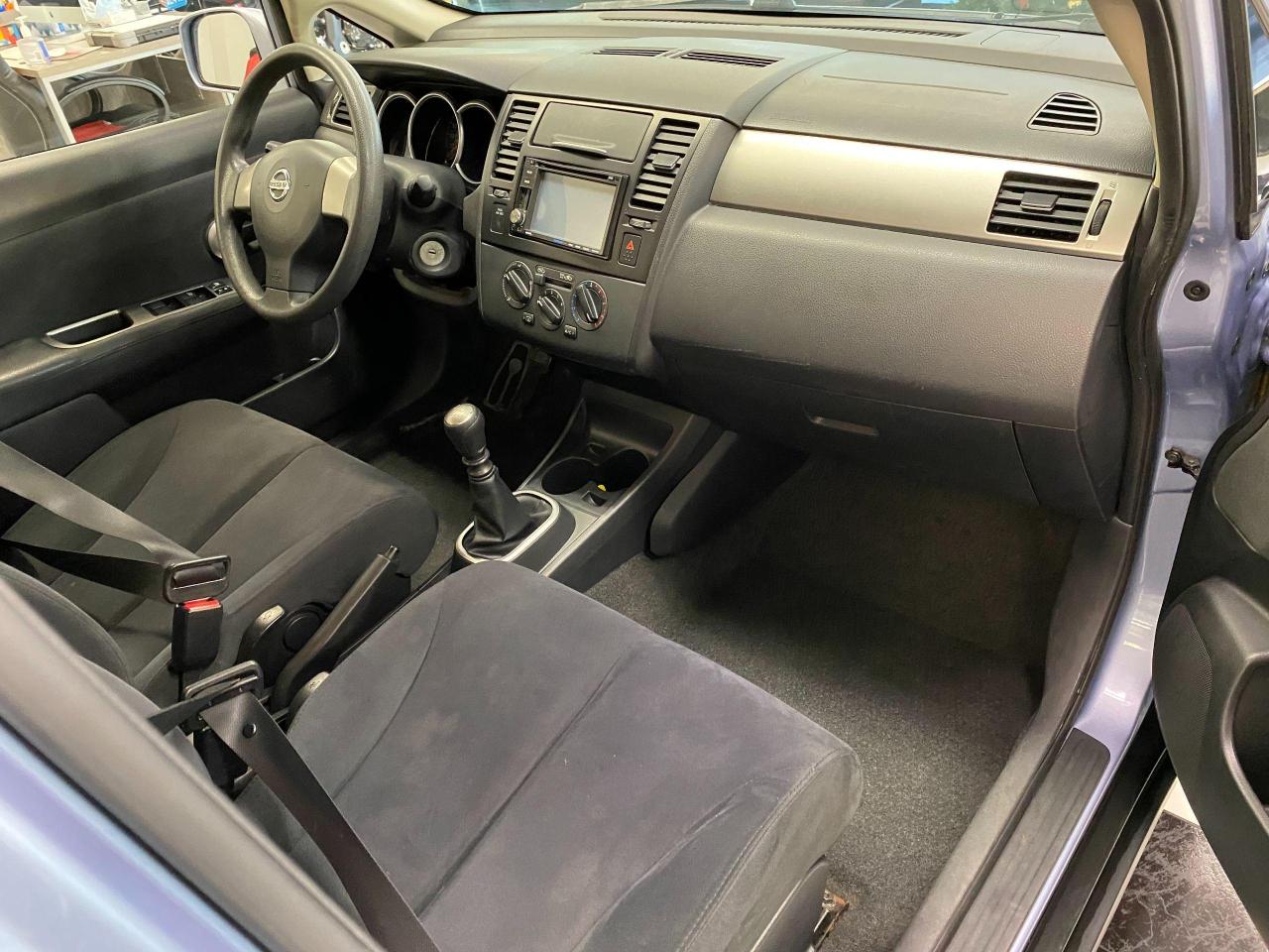 2009 Nissan Versa 1.8 S+Power Options+A/C+CLEAN CARFAX - Photo #19