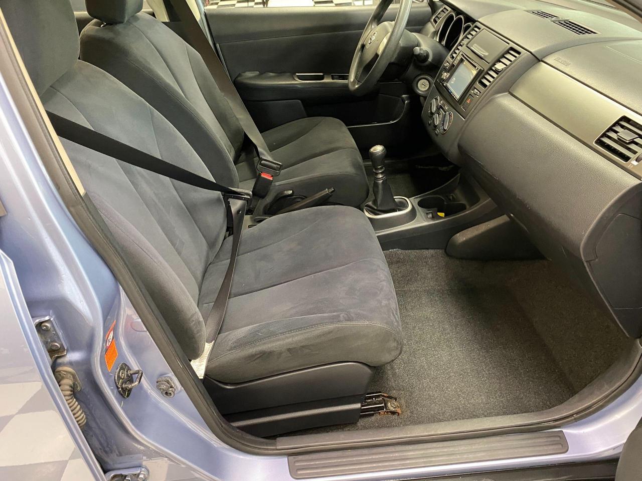 2009 Nissan Versa 1.8 S+Power Options+A/C+CLEAN CARFAX - Photo #20