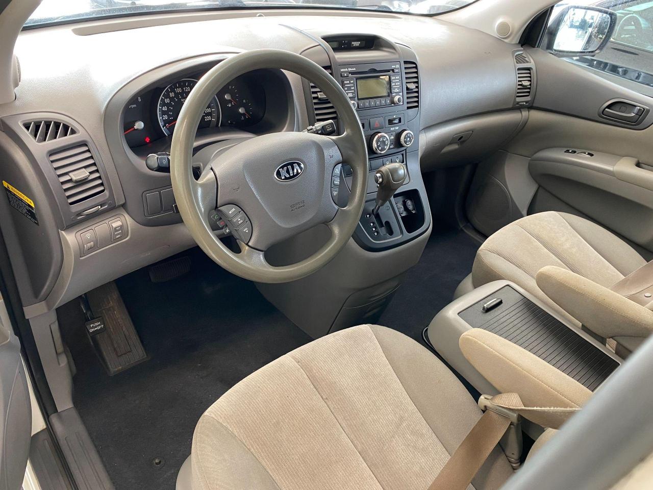 2014 Kia Sedona LX+Camera+Heated Seats+Cruise+CLEAN CARFAX - Photo #17