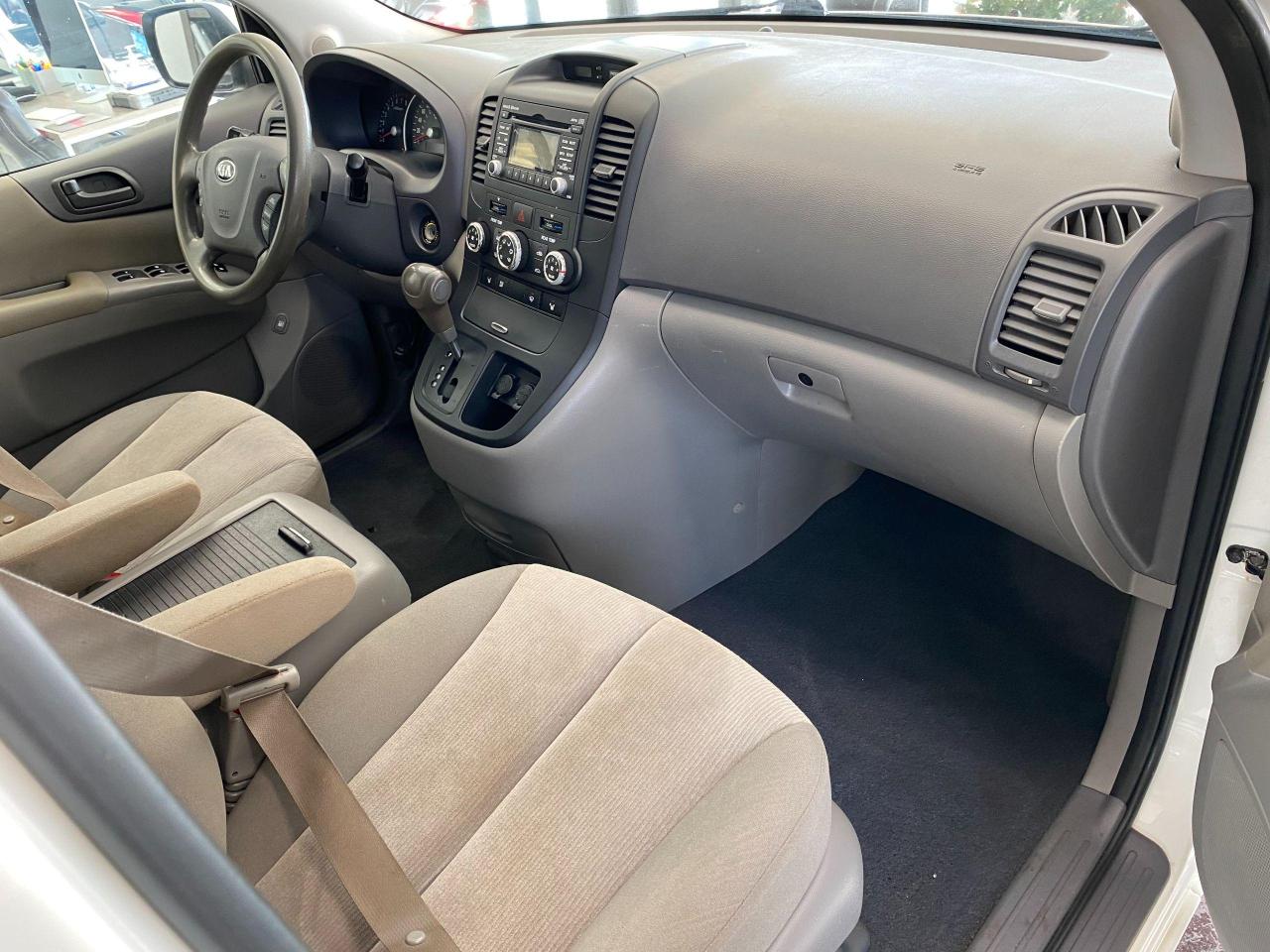 2014 Kia Sedona LX+Camera+Heated Seats+Cruise+CLEAN CARFAX - Photo #20