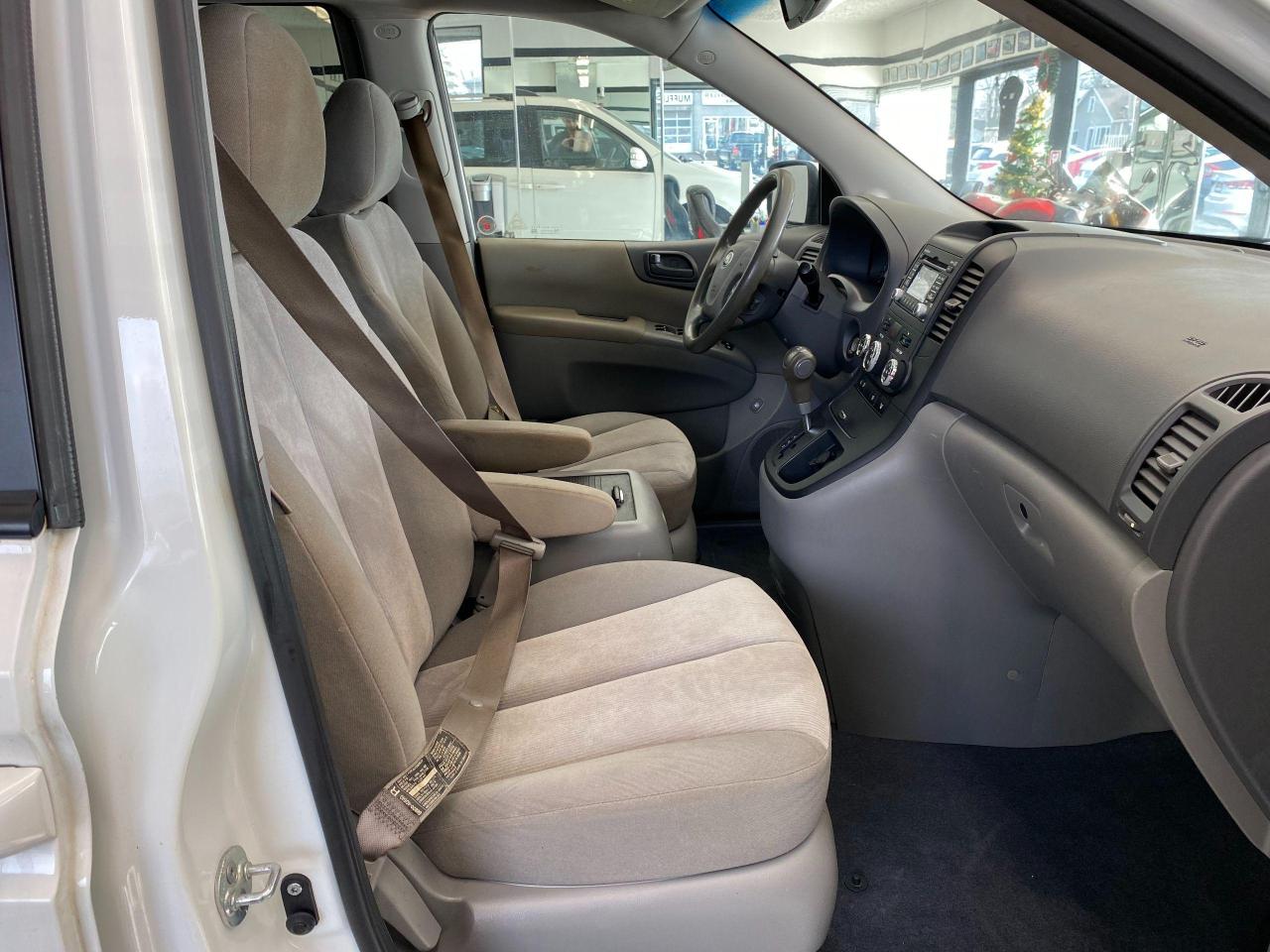 2014 Kia Sedona LX+Camera+Heated Seats+Cruise+CLEAN CARFAX - Photo #21
